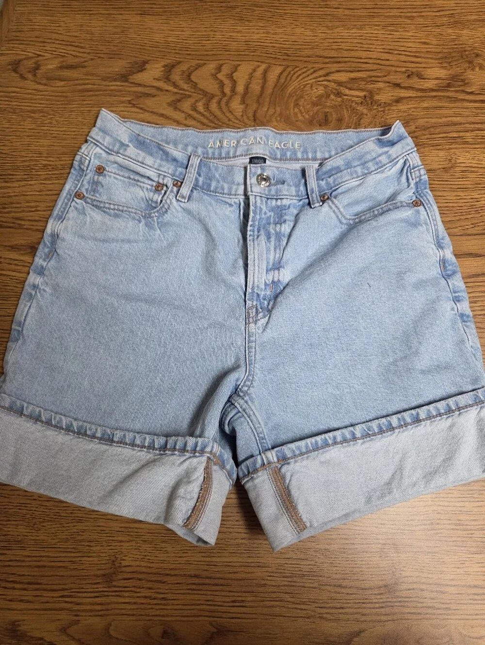 American Eagle Outfitters Light Blue Denim Shorts Size 4 - Picture 1 of 11
